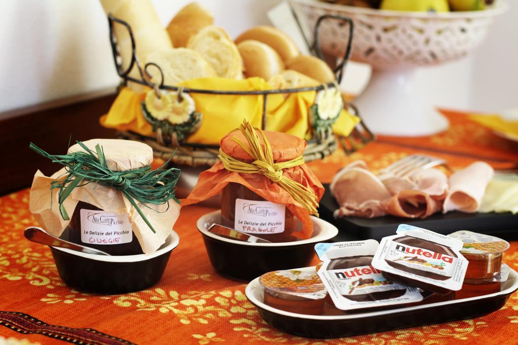 Alla Corte Del Picchio Room & Breakfast Castel Guelfo Di Bologna Екстериор снимка